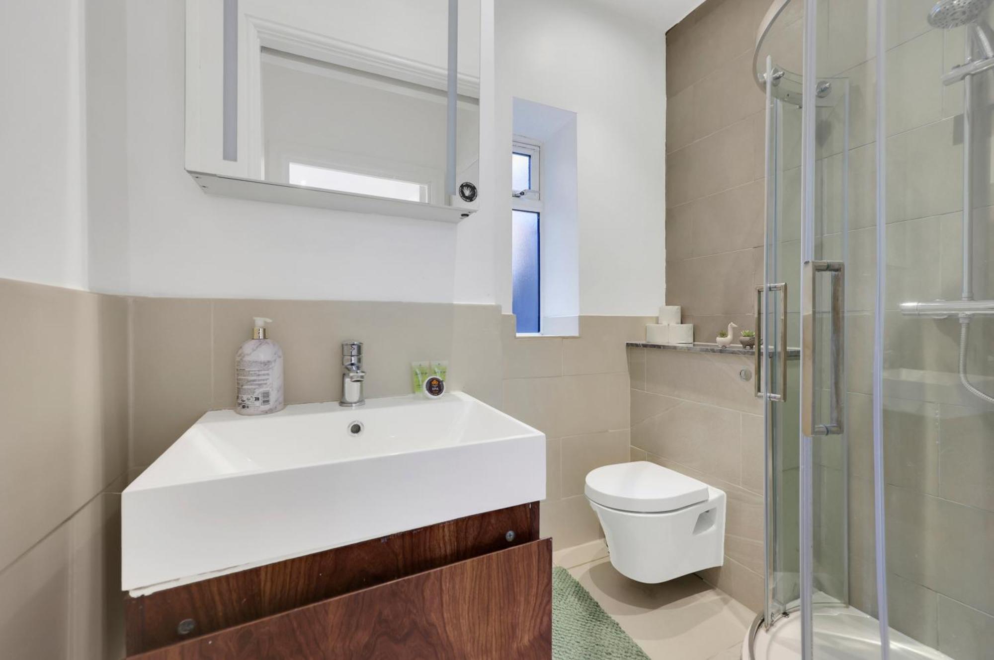 Appartement 1 Bedroom Short Term & Flexible Renting Hackney With Free Wifi