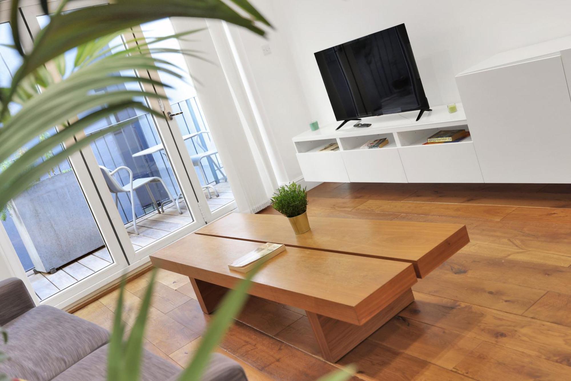 Appartement 1 Bedroom Short Term & Flexible Renting Hackney With Free Wifi *